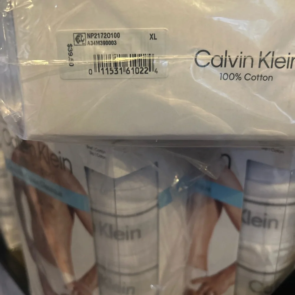 Calvin Klein Men's White Cotton Briefs - Picture 4 of 5